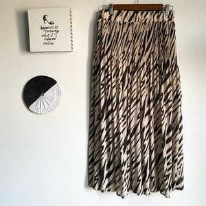 Elegant Zebra Print A-Line Skirt